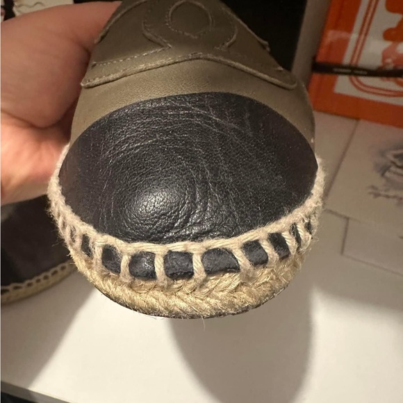 Chanel Espadrilles, Sz 38, fit like 37 - Picture 2 of 12